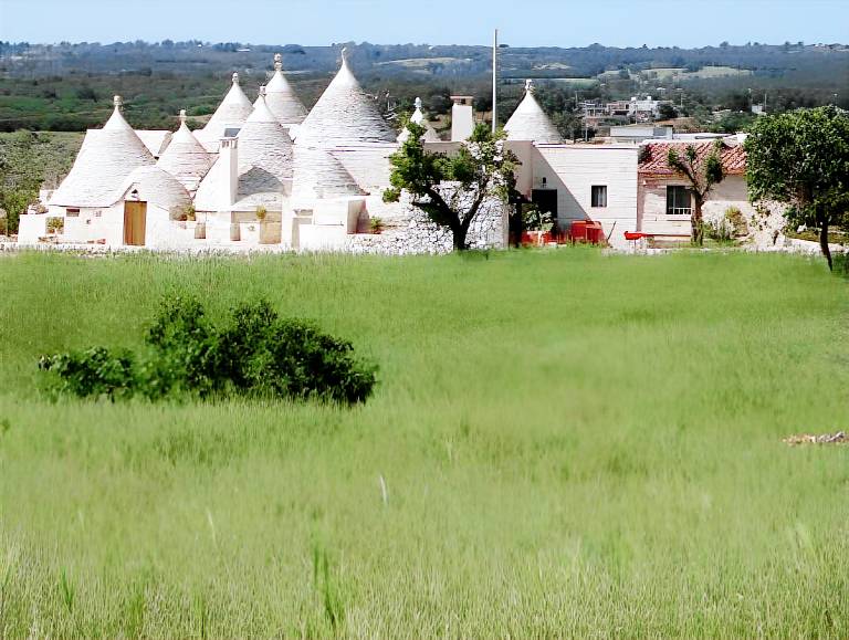Big vacation home with yard, pool & terrace | Pet-friendly in Franca