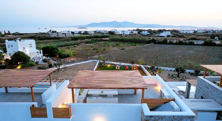 Charming villa with pool | Next to the beach | Pets allowed in Naxos