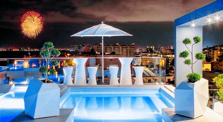DTerrace Luxe 2bd 2ba Romantic Zone Los Muertos Beach and Pier in Puerto Vallarta
