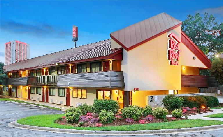 Red Roof Inn Greensboro Coliseum — photo 2