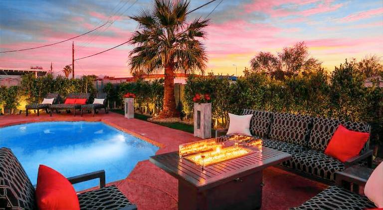 House with pool in Scottsdale, AZ