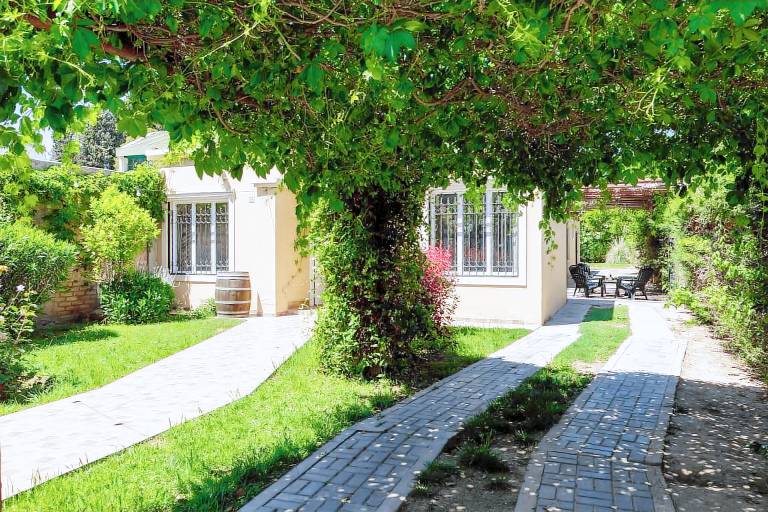 House  Mendoza