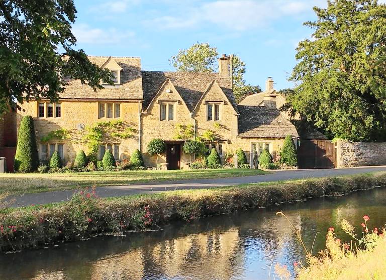 House  Bourton-on-the-Water