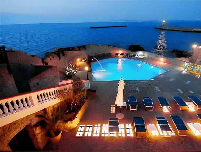 Pagoda Hotel in Forio
