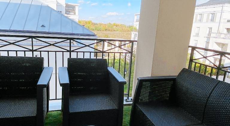 Rental apartment with jacuzzi & terrace — photo 2