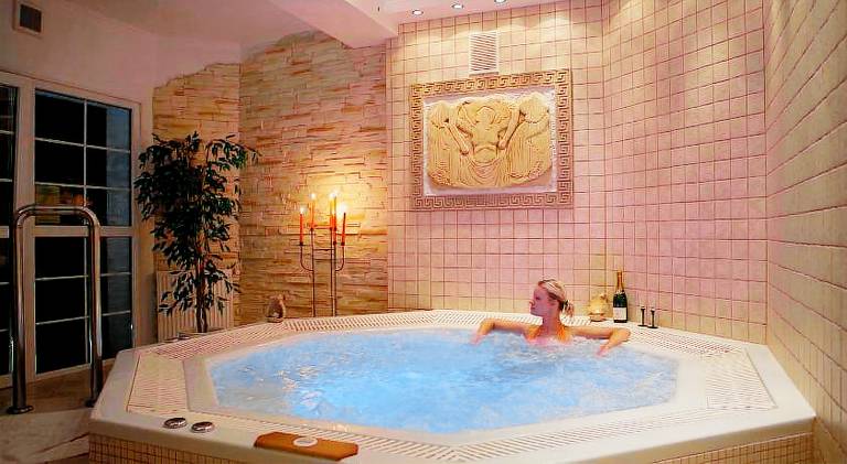 Charming apartment with terrace, pool & jacuzzi | Next to the beach | Dogs allowed — photo 3