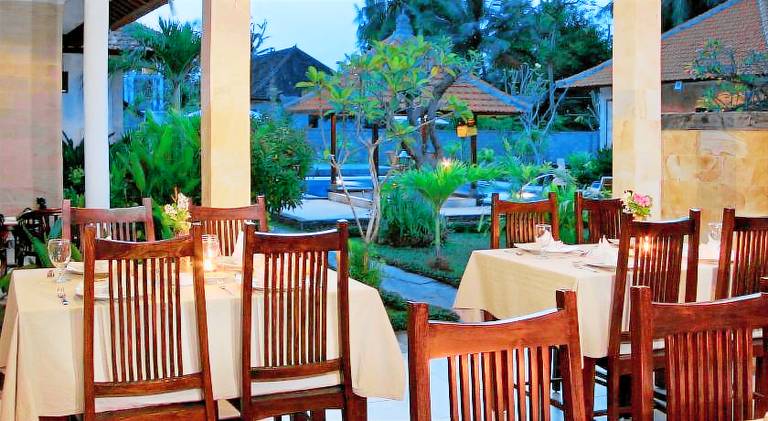 Serviced apartment with terrace, pool & yard | Perfect for remote work — photo 4