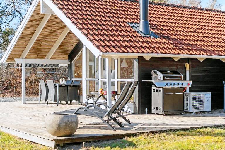 Fully equipped lovely house with hot tub, sauna & barbeque | Pets are welcome — photo 3