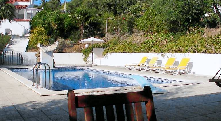 Vacation home with jacuzzi, garden & private pool — photo 2