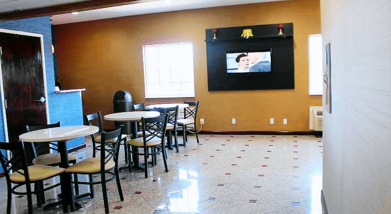 Magnolia Inn and Suites Southaven — photo 5