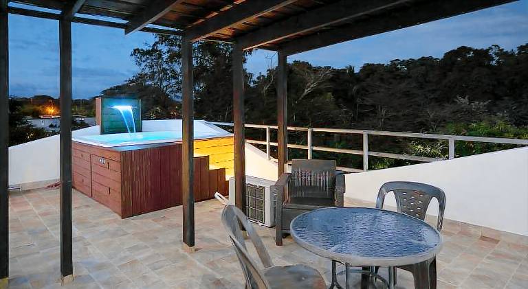 Holiday apartment with pool — photo 4