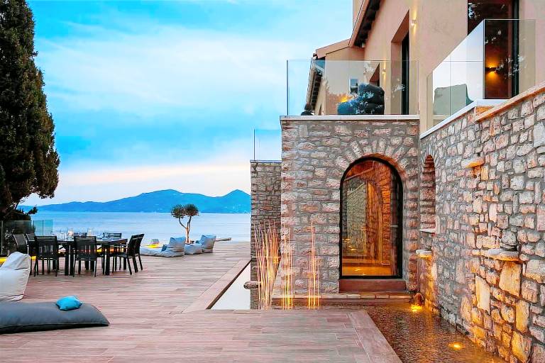 Stunning Seafront Corfu Residence Villa Serene Private Heated Pool — photo 4
