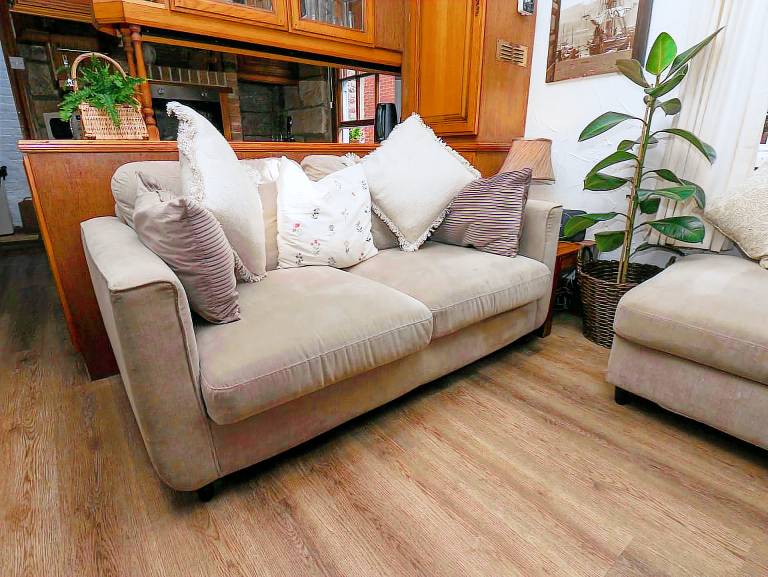 Family-oriented nice cottage | Beach view | Next to the beach | Pets allowed — photo 4