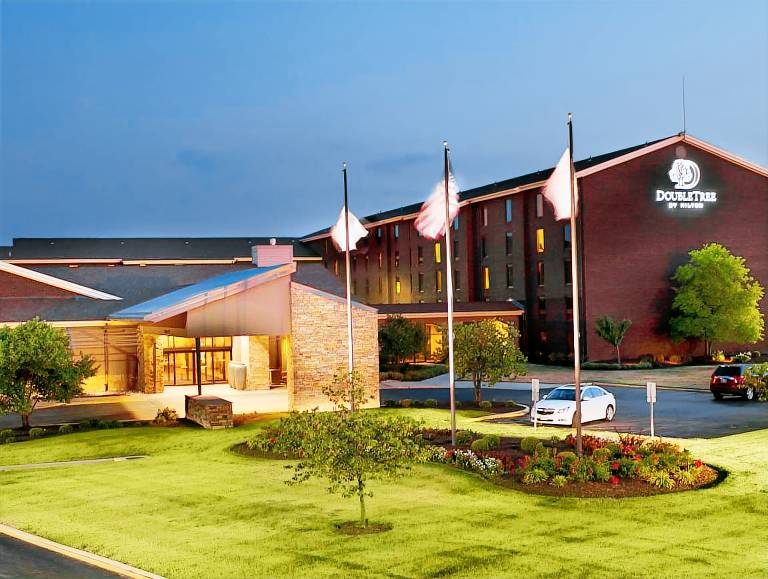 DoubleTree by Hilton Collinsville St Louis