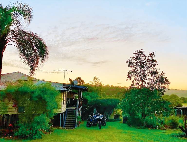 Farmhouse Emu Creek