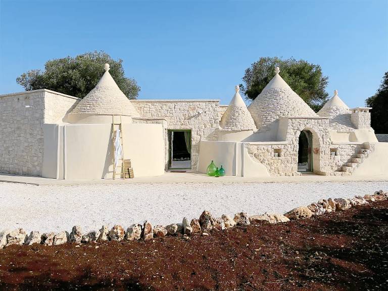 House with private pool, barbeque & yard in Ostuni