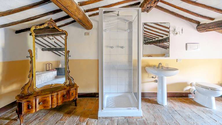 Villa with private pool, barbeque & garden | Pool view — photo 4