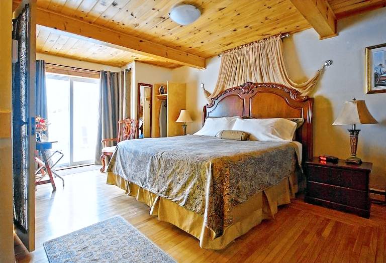 Motel  Shelburne