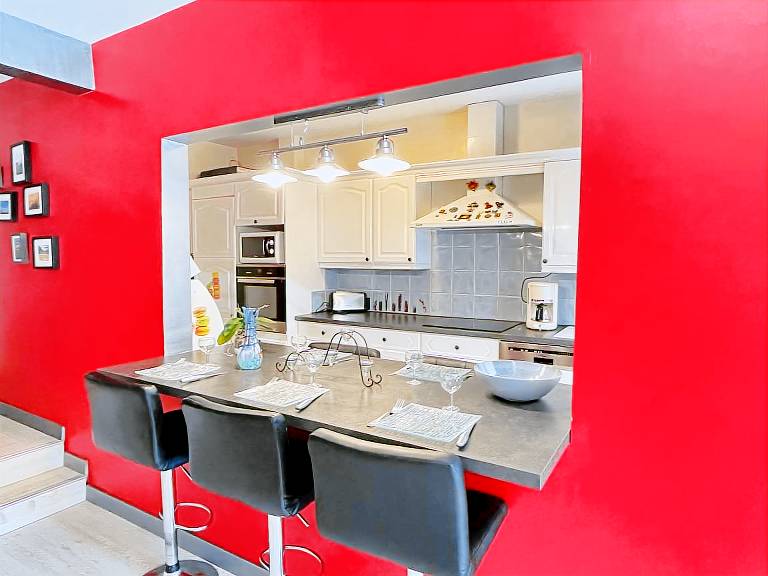 Spacious house for 6 - Near beach - Air-conditioned - Pets allowed — photo 5
