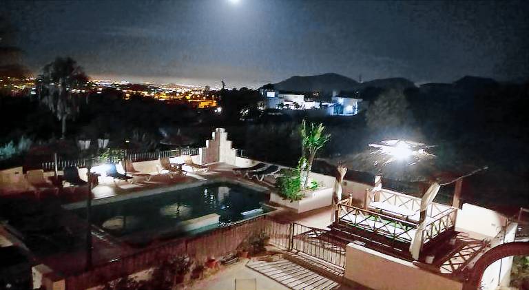 Apartment with pool, patio & yard | Suitable for remote work — photo 3