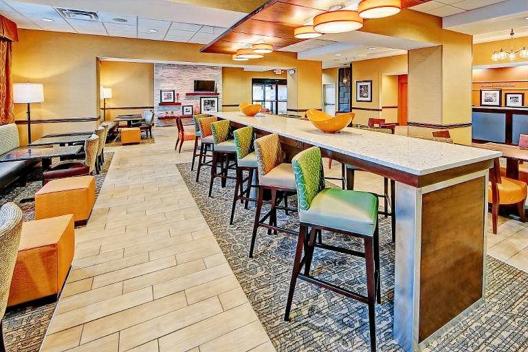 Hampton Inn Crossville — photo 3
