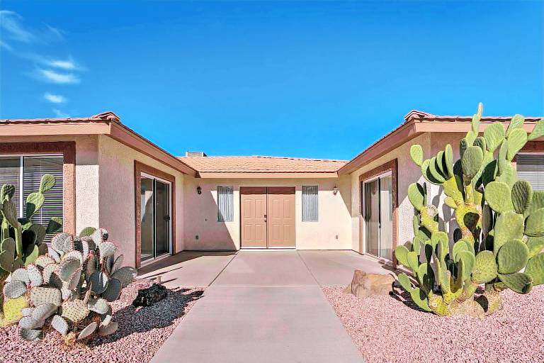 House Parker Strip