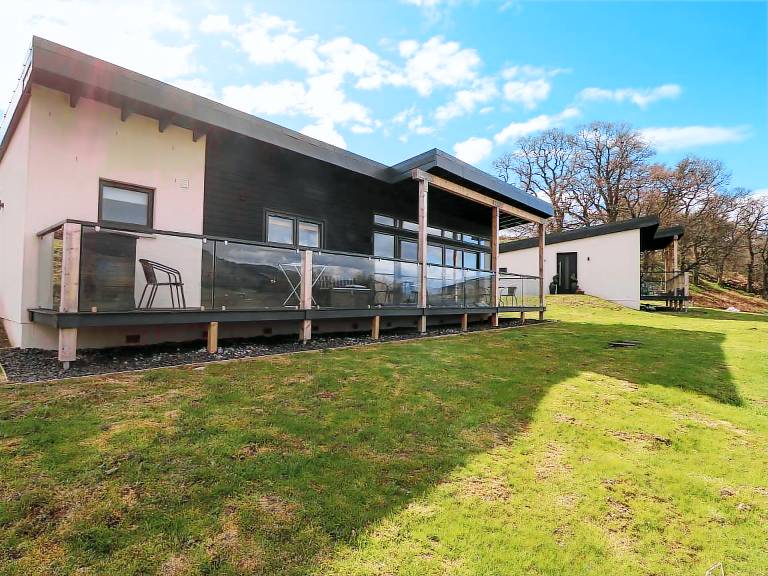 2 Strathtay Lodges