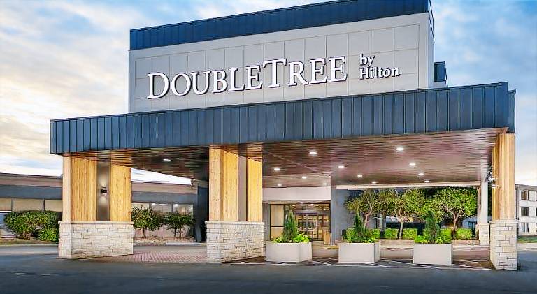 DoubleTree by Hilton Manhattan in Manhattan, KS