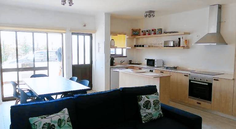 Holiday apartment with patio & barbecue — photo 4