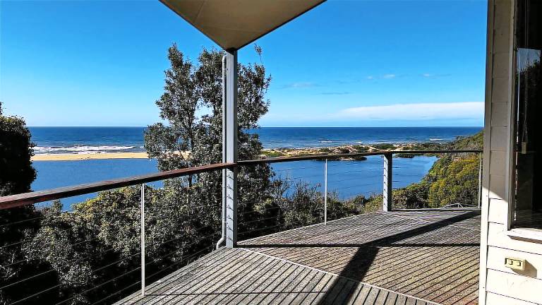 House  Lake Tyers Beach
