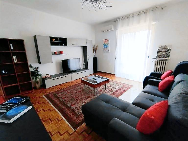 Spacious rental apartment with terrace | Pet-friendly in Alessandria
