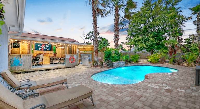 Shipwrecked - Private Pool Home, Game Room, 5 Min to Beach, Pets OK, & More! in Panama City