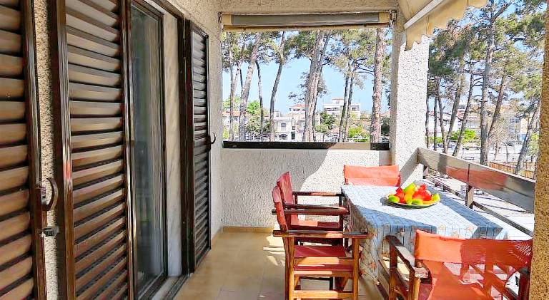 Holiday apartment with terrace | Next to the beach | Dogs allowed in Thessaloniki