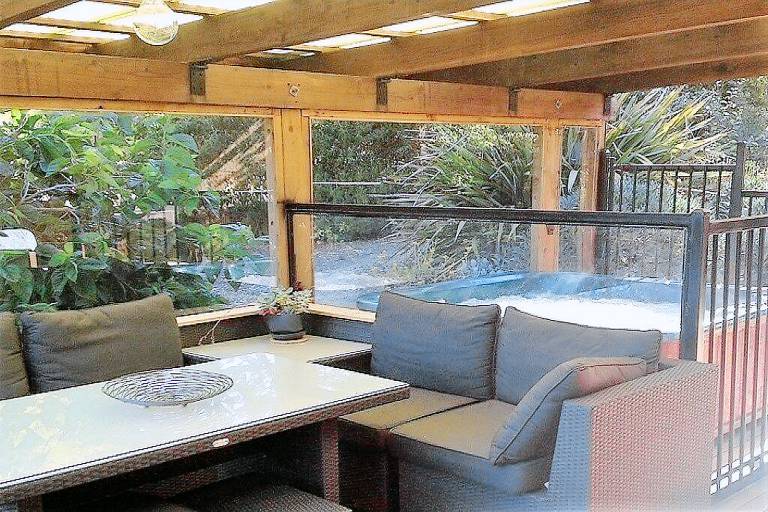 House Hepburn Springs