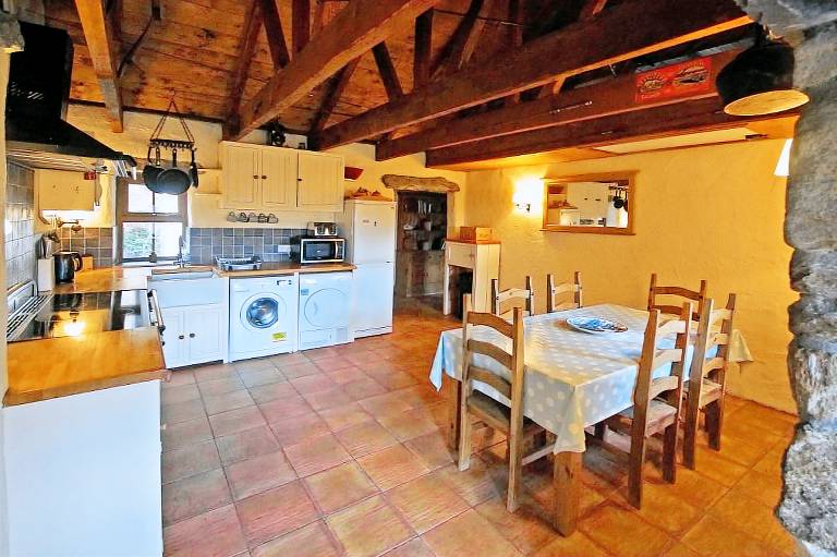 Cottage with 2 rooms for 4 persons — photo 5