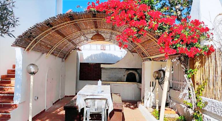 Rental apartment with terrace, barbeque & garden in Sant'Antioco