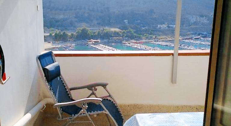 Holiday apartment with 2 rooms for 4 persons — photo 3