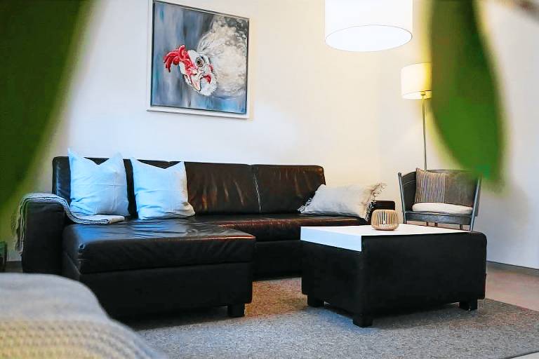 Family-oriented wonderful rental apartment with barbecue & patio | Dogs allowed — photo 3