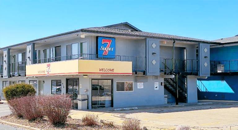 Super 7 Motel — photo 5