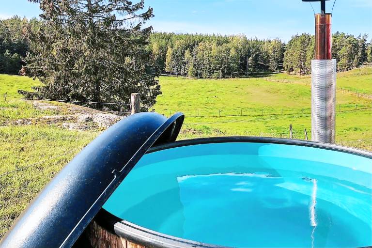 Fully equipped vacation home with patio & garden | Pets allowed — photo 3