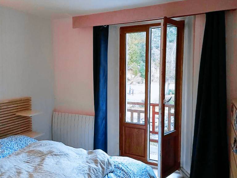 Fully equipped rental apartment | Next to the ski | Pets allowed — photo 4