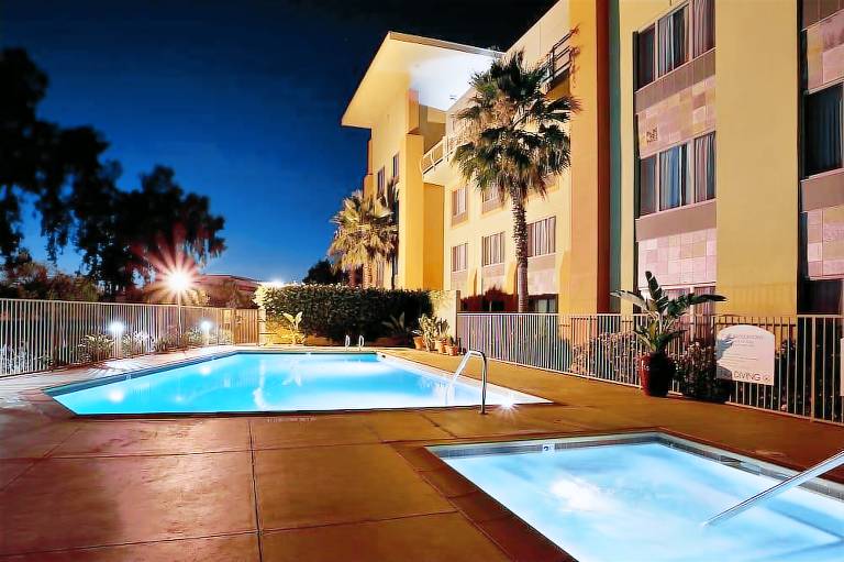 Holiday Inn Express Fremont Milpitas Central by IHG