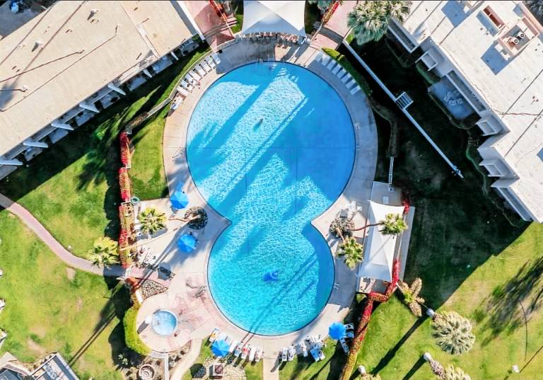 Condo with private pool in Palm Desert, CA