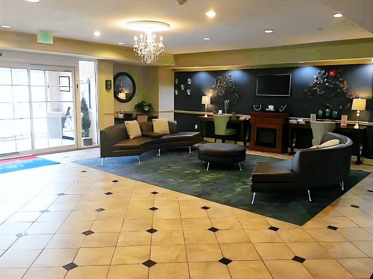 Candlewood Suites La Porte By IHG — photo 5