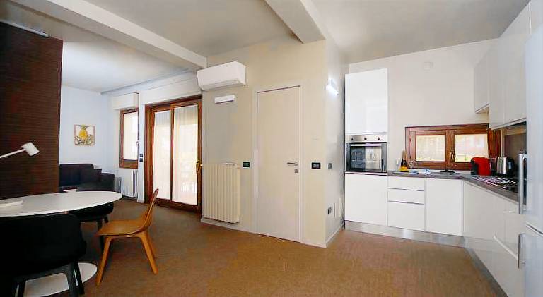Apartment with 2 rooms for 6 persons in Sirmione