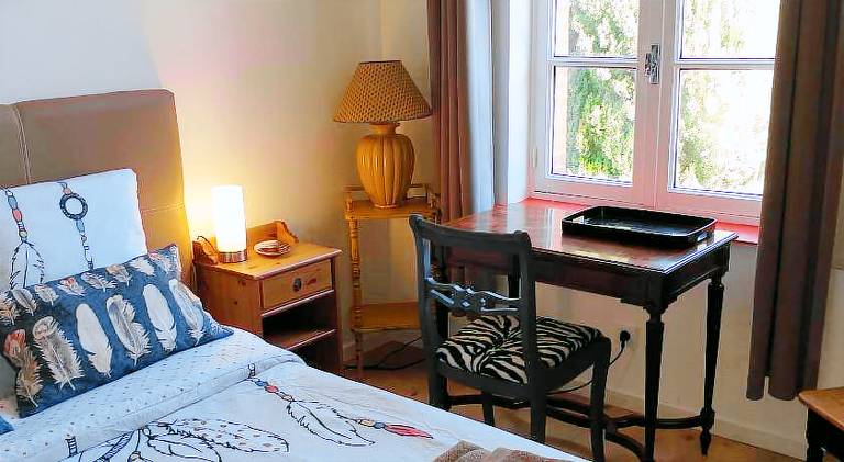 Chambre privee dans une maison avec piscine — photo 2