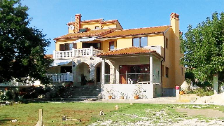 Apartman  Sikici