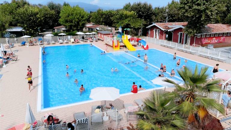Family-oriented apartment with patio & pool | Dogs allowed in Manerba del Garda
