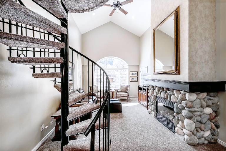 Apartment Midway