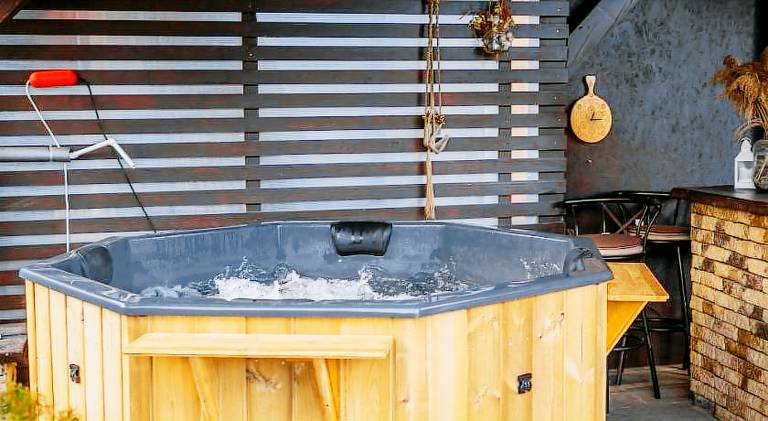 Villa with jacuzzi in Brasov